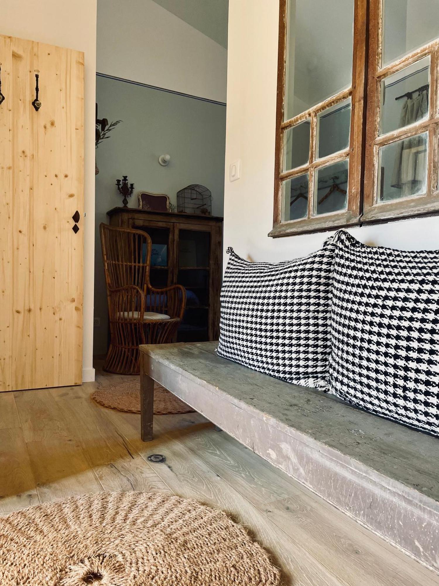 Les Appartements Du Saint Thiers, La Provence Dans Un Coin De La Drome Et L'Esprit D'Une Maison D'Hotes A Saou Exterior foto
