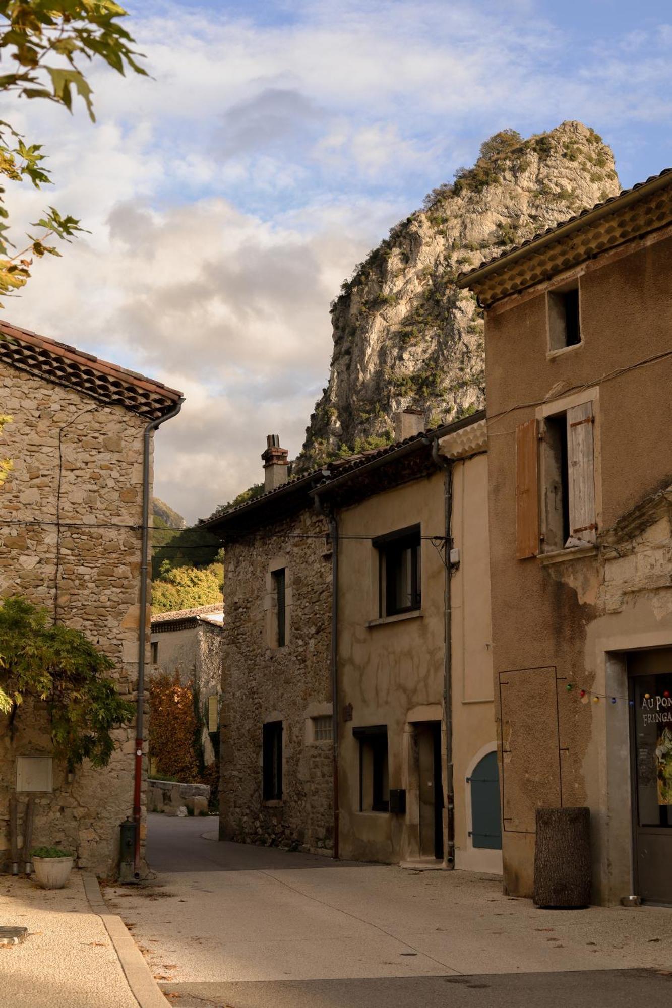 Les Appartements Du Saint Thiers, La Provence Dans Un Coin De La Drome Et L'Esprit D'Une Maison D'Hotes A Saou Exterior foto